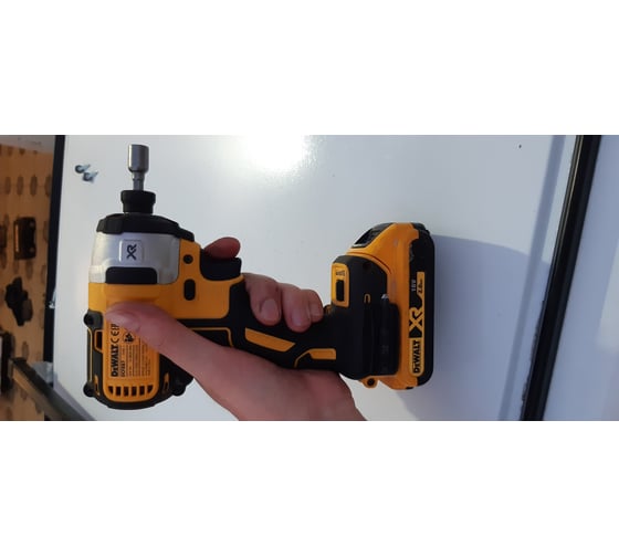 Бесщеточный импульсный шуруповерт DEWALT XR DCF887N 104
