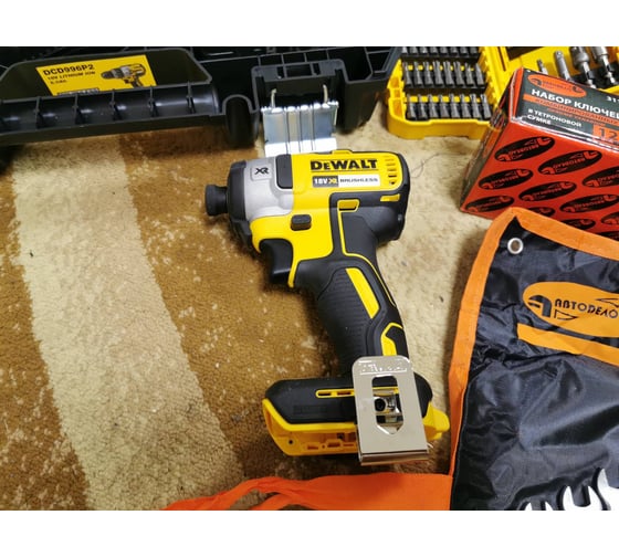 Бесщеточный импульсный шуруповерт DEWALT XR DCF887N 98