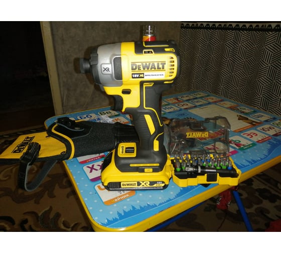 Бесщеточный импульсный шуруповерт DEWALT XR DCF887N 85