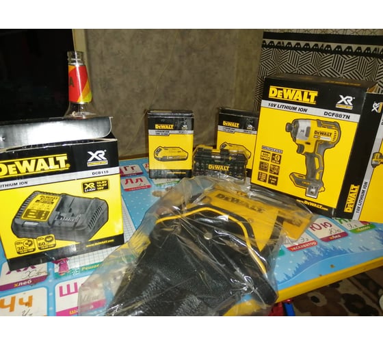 Бесщеточный импульсный шуруповерт DEWALT XR DCF887N 86