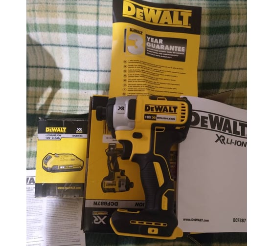 Бесщеточный импульсный шуруповерт DEWALT XR DCF887N 65