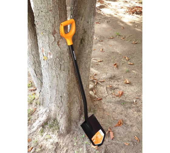 Штыковая лопата FISKARS SolidTM 1026686 30
