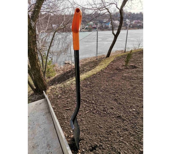 Штыковая лопата FISKARS SolidTM 1026686 26