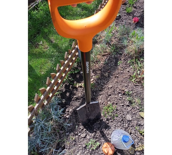 Штыковая лопата FISKARS SolidTM 1026686 20