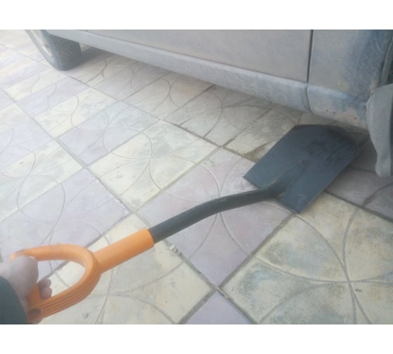 Штыковая укороченная лопата FISKARS SolidTM 1026667 24