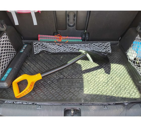 Штыковая укороченная лопата FISKARS SolidTM 1026667 22