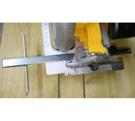 Бесщеточная дисковая пила DEWALT DCS570NT 87