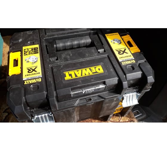 Бесщеточная дисковая пила DEWALT DCS570NT 60