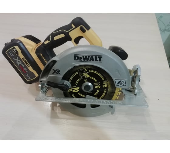 Бесщеточная дисковая пила DEWALT DCS570NT 43