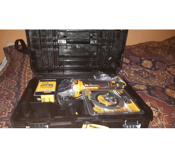 Бесщеточная угловая шлифмашина DEWALT DCG405NT 91