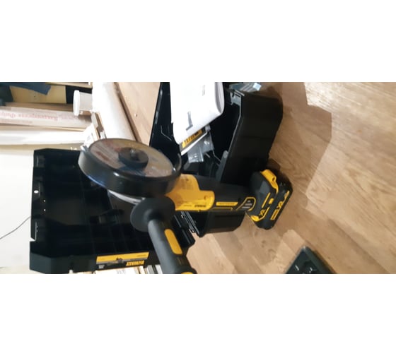 Бесщеточная угловая шлифмашина DEWALT DCG405NT 90