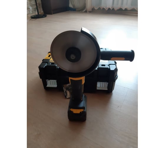 Бесщеточная угловая шлифмашина DEWALT DCG405NT 67