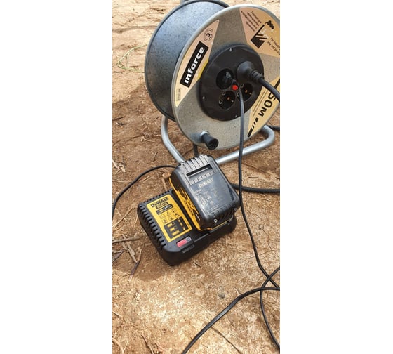 Бесщеточная угловая шлифмашина DEWALT DCG405NT 41
