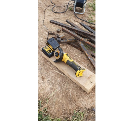 Бесщеточная угловая шлифмашина DEWALT DCG405NT 42