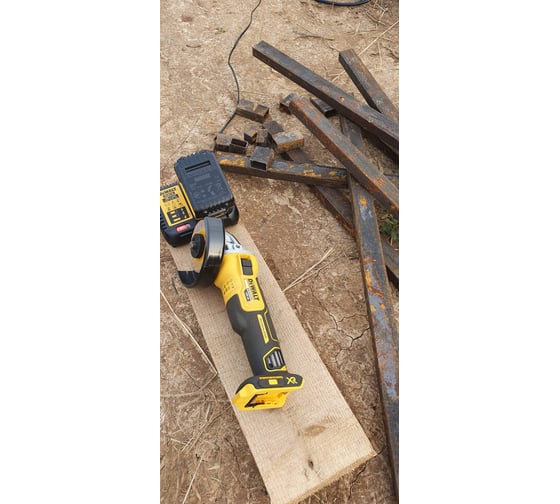 Бесщеточная угловая шлифмашина DEWALT DCG405NT 46
