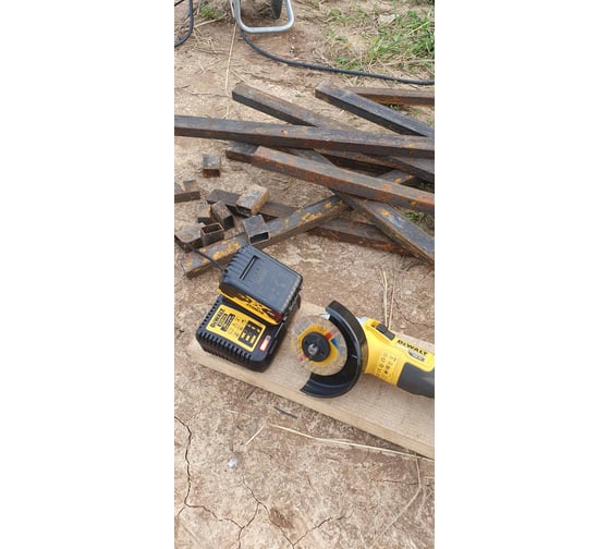 Бесщеточная угловая шлифмашина DEWALT DCG405NT 47