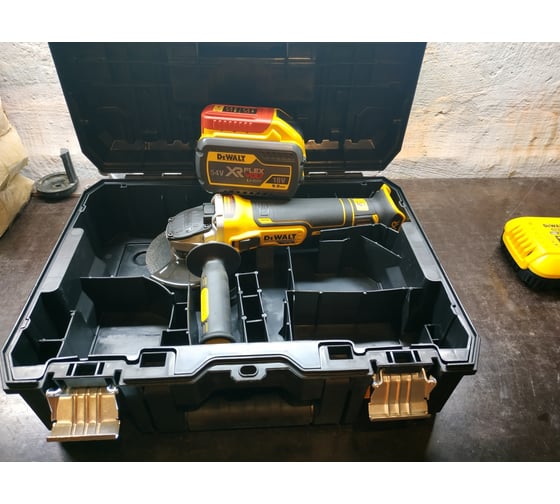 Бесщеточная угловая шлифмашина DEWALT DCG405NT 40