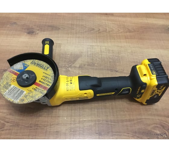 Бесщеточная угловая шлифмашина DEWALT DCG405NT 19