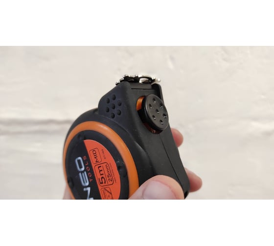 Рулетка NEO Tools двухкомпонентный корпус стальная лента 5 м x 25 мм магнит 67-185 12