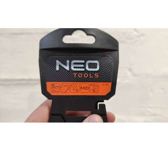Рулетка NEO Tools двухкомпонентный корпус стальная лента 5 м x 25 мм магнит 67-185 18