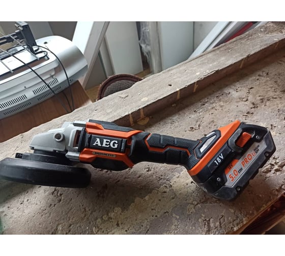 Бесщеточная угловая шлифмашина AEG BEWS18-125BL-0 4935464414 34