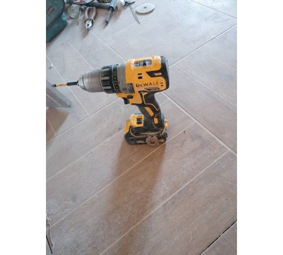 Дрель-шуруповерт DEWALT DCD791NT 28