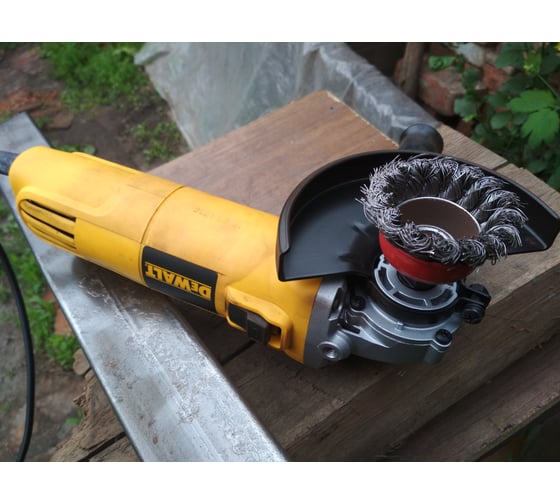 Угловая шлифмашина DEWALT DWE4119 11