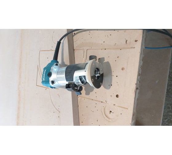 Кромочный фрезер Makita RT0700C 13