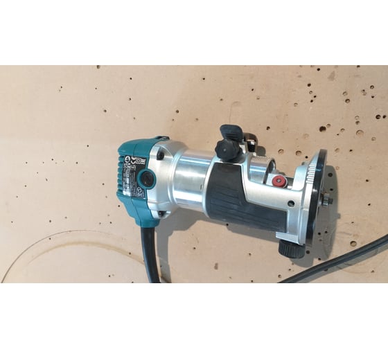 Кромочный фрезер Makita RT0700C 15