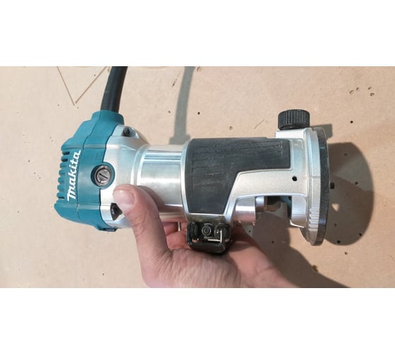 Кромочный фрезер Makita RT0700C 16