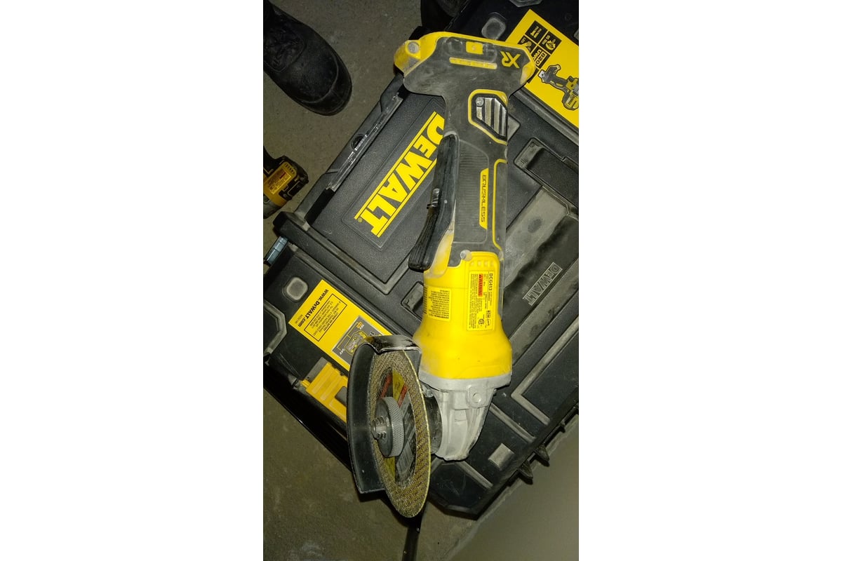 Бесщеточная угловая шлифмашина DEWALT 18 В XR DCG406N - выгодная цена ...