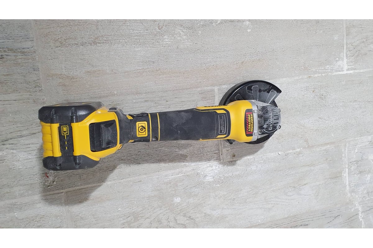 Бесщеточная угловая шлифмашина DEWALT 18 В XR DCG406N - выгодная цена ...