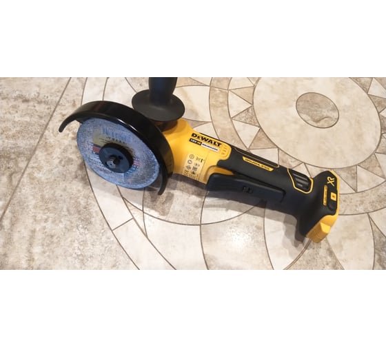 Бесщеточная угловая шлифмашина DEWALT 18 В XR DCG406N 83