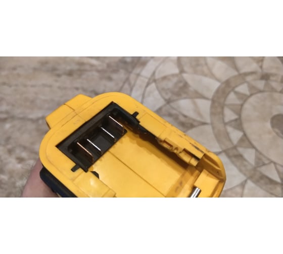 Бесщеточная угловая шлифмашина DEWALT 18 В XR DCG406N 85