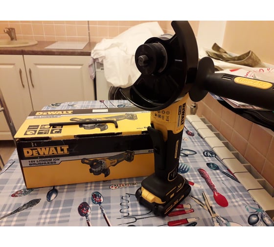 Бесщеточная угловая шлифмашина DEWALT 18 В XR DCG406N 58