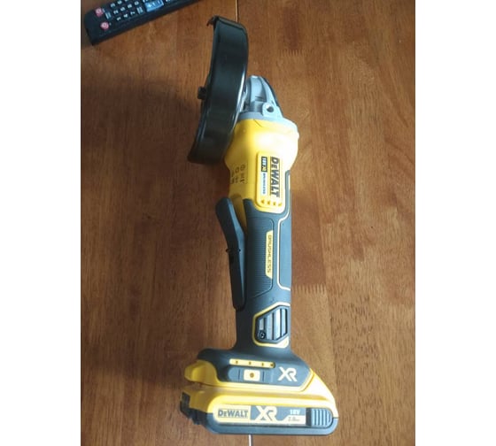 Бесщеточная угловая шлифмашина DEWALT 18 В XR DCG406N 55