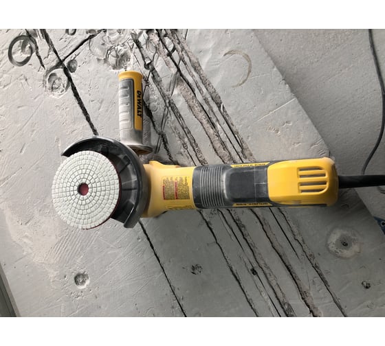 Бесщёточная угловая шлифмашина DEWALT DWE4357-QS 13