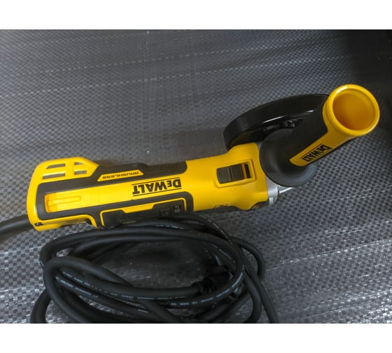 Бесщёточная угловая шлифмашина DEWALT DWE4357-QS 12
