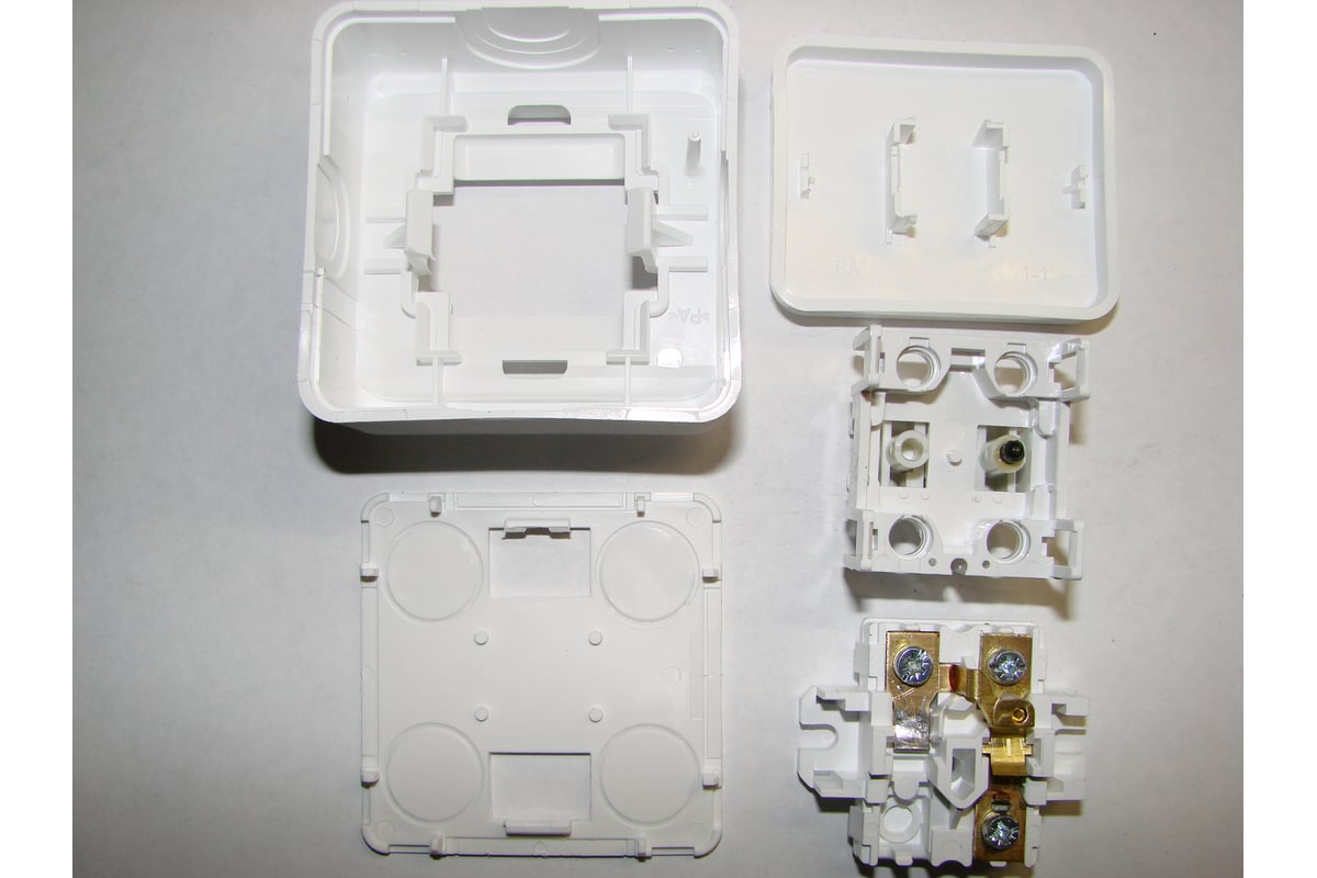 Выключатель schneider electric этюд ba10 042b двухклавишный открытая установка белый ip44